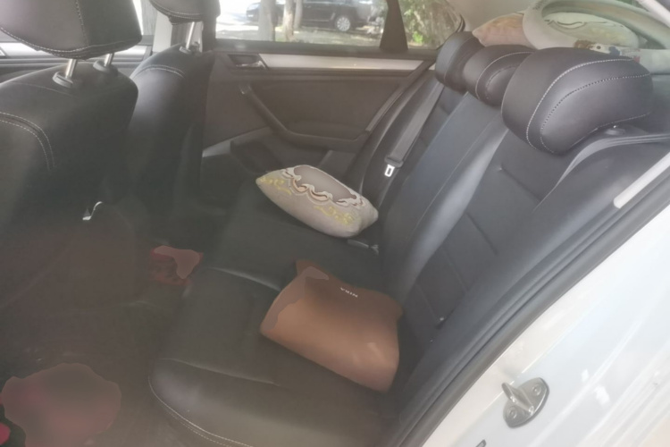 2022 #17 2022 immagine di auto #17