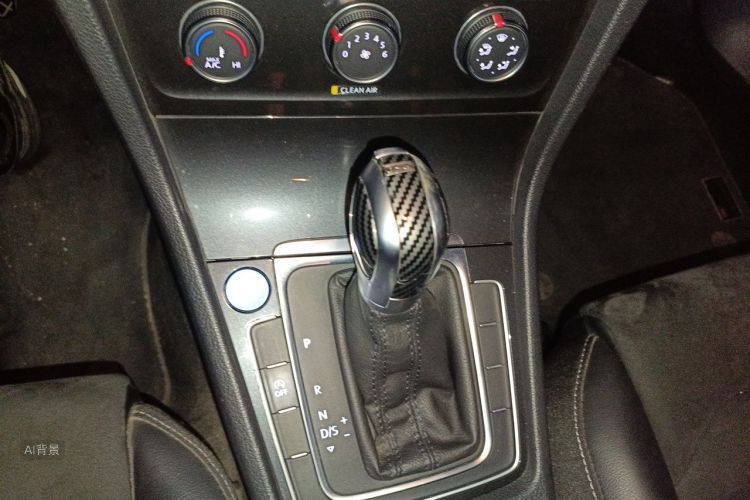 Volkswagen Golf 2020 #16 Volkswagen Golf 2020 car image #16