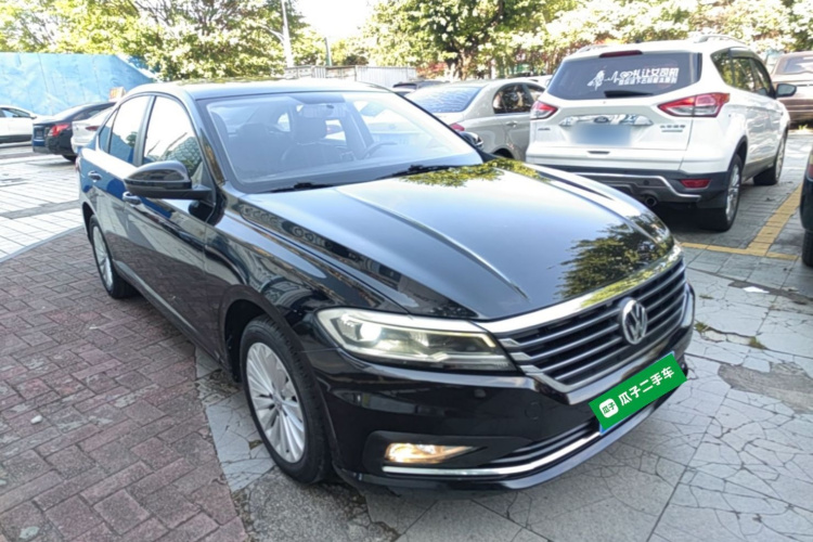 Volkswagen Lavida 2019 car image #4