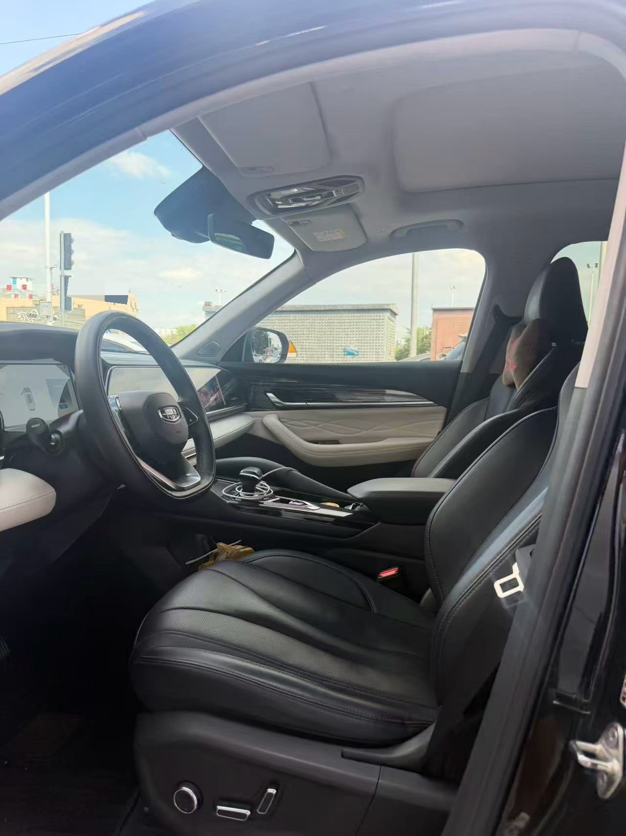 GEELY Boyue L 2023 car image #2