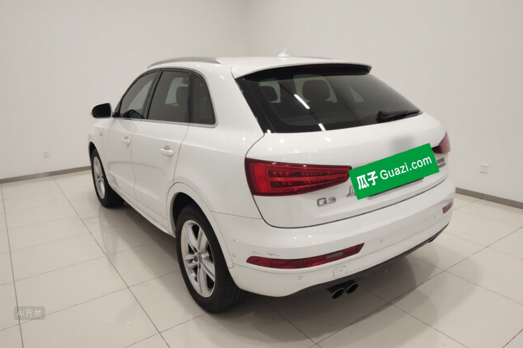 Audi Q3 2018 car image #5