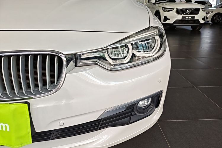 BMW 3 Series 2018 #23 BMW 3 Series 2018 car image #23