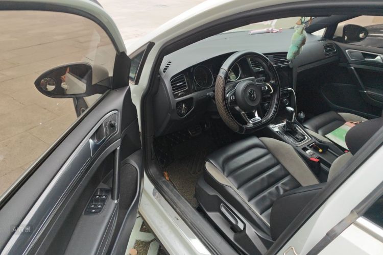 Volkswagen Golf 2019 #18 Volkswagen Golf 2019 car image #18