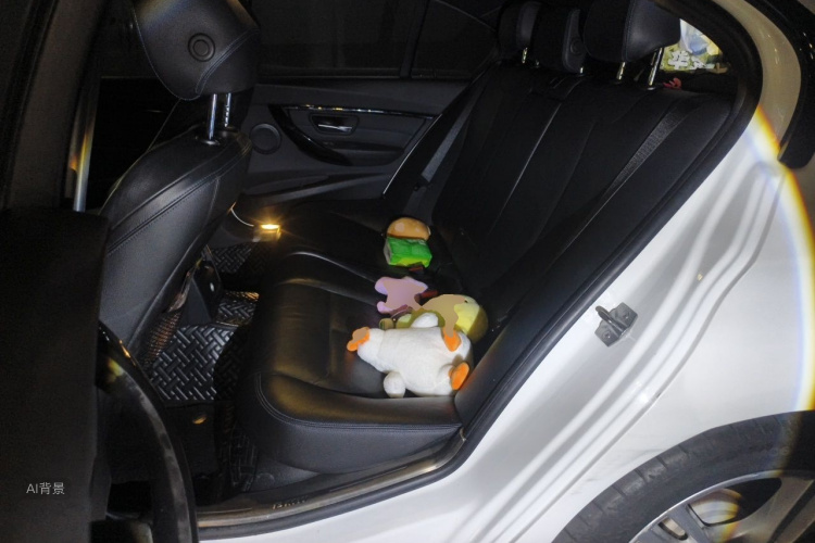 BMW 3 Series 2018 #19 BMW 3 Series 2018 car image #19
