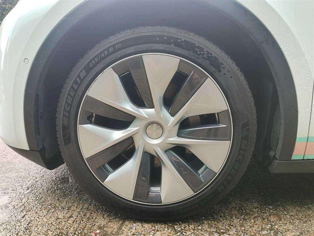 Tesla Model Y 2022 #9 Tesla Model Y 2022 immagine di auto #9