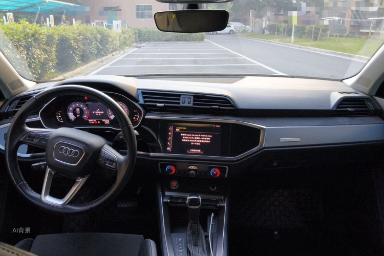 Audi Q3 2021 immagine di auto #11