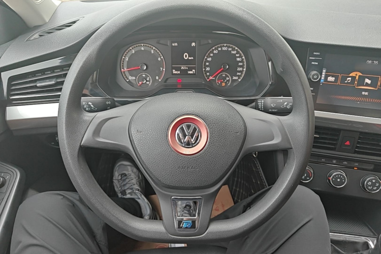 Volkswagen Bora 2018 #11 Volkswagen Bora 2018 car image #11