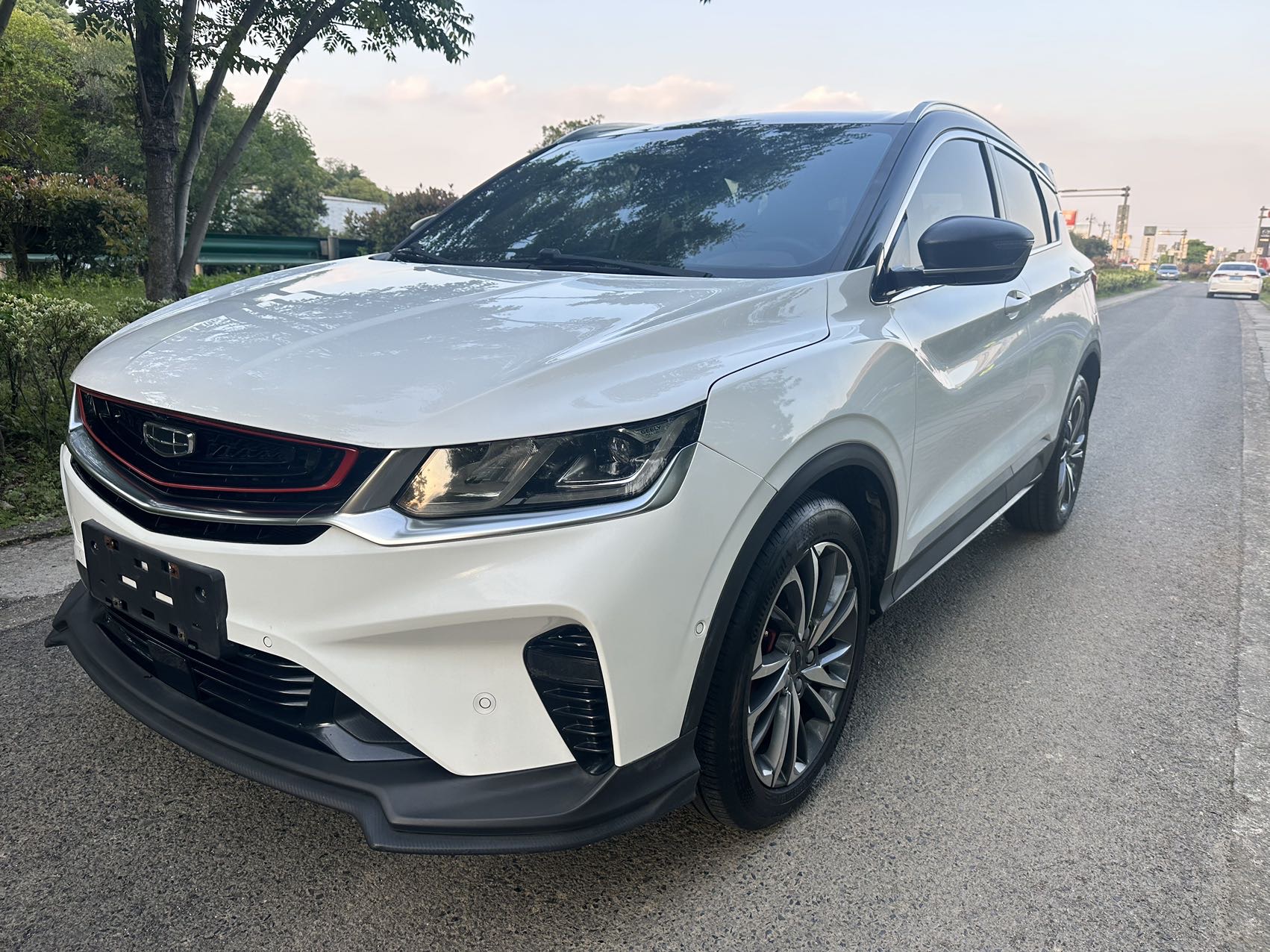 GEELY Coolray 2019 GEELY Coolray 2019 car image
