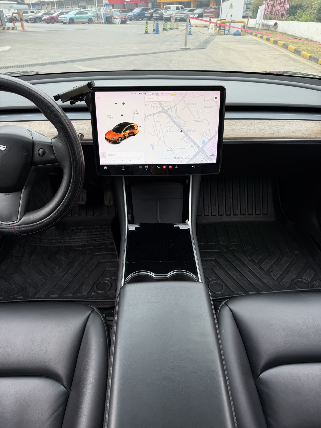 Tesla Model 3 2020 car image #16