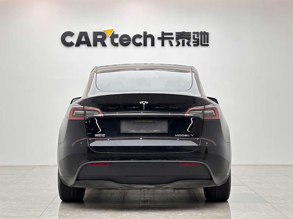 Tesla Model Y 2023 #6 Tesla Model Y 2023 car image #6