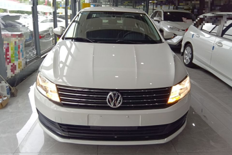 Volkswagen Lavida 2018 car image #3