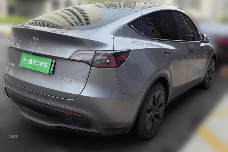 Tesla Model Y 2025 car image #7