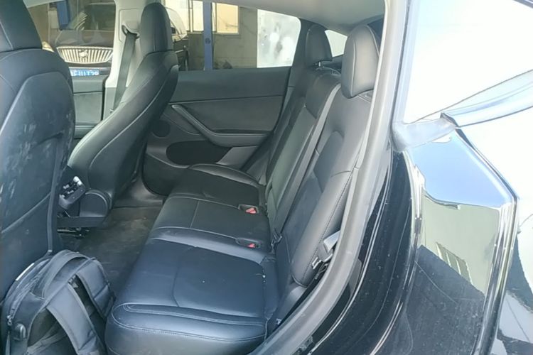 Tesla Model Y 2021 #17 Tesla Model Y 2021 car image #17