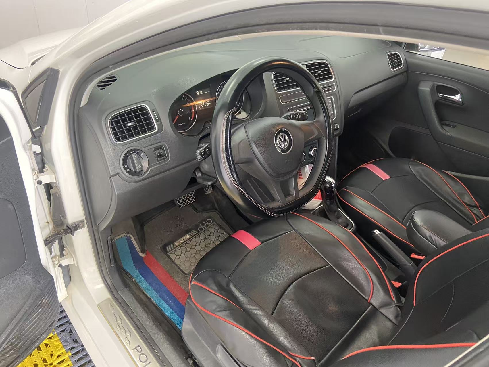 Volkswagen Polo 2015 #6 Volkswagen Polo 2015 car image #6