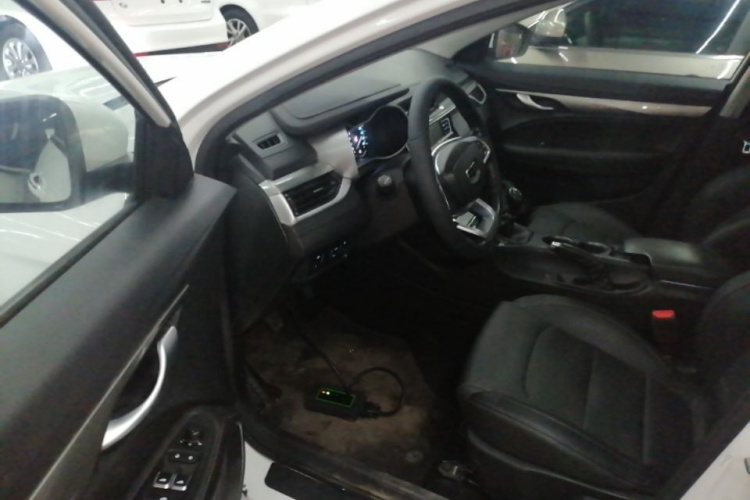 GEELY Emgrand 2019 #12 GEELY Emgrand 2019 car image #12