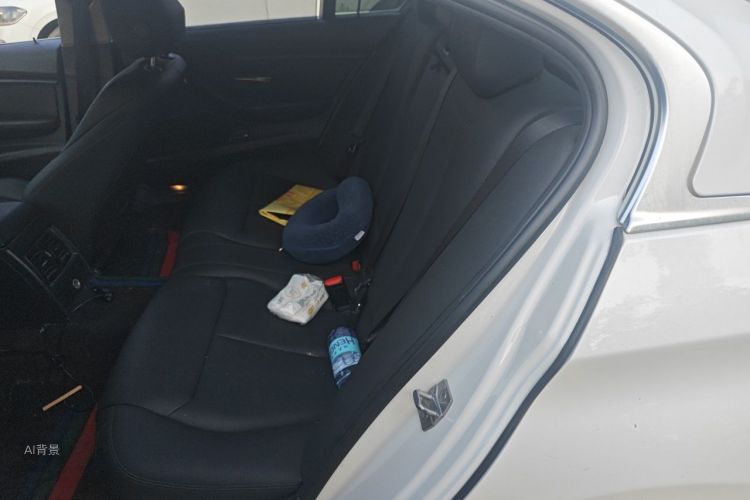 BMW 3 Series 2018 #19 BMW 3 Series 2018 car image #19