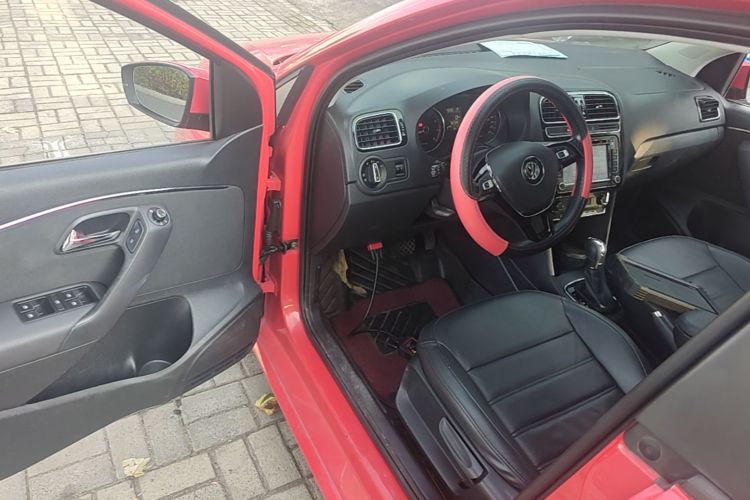 Volkswagen Polo 2014 image de voiture #16