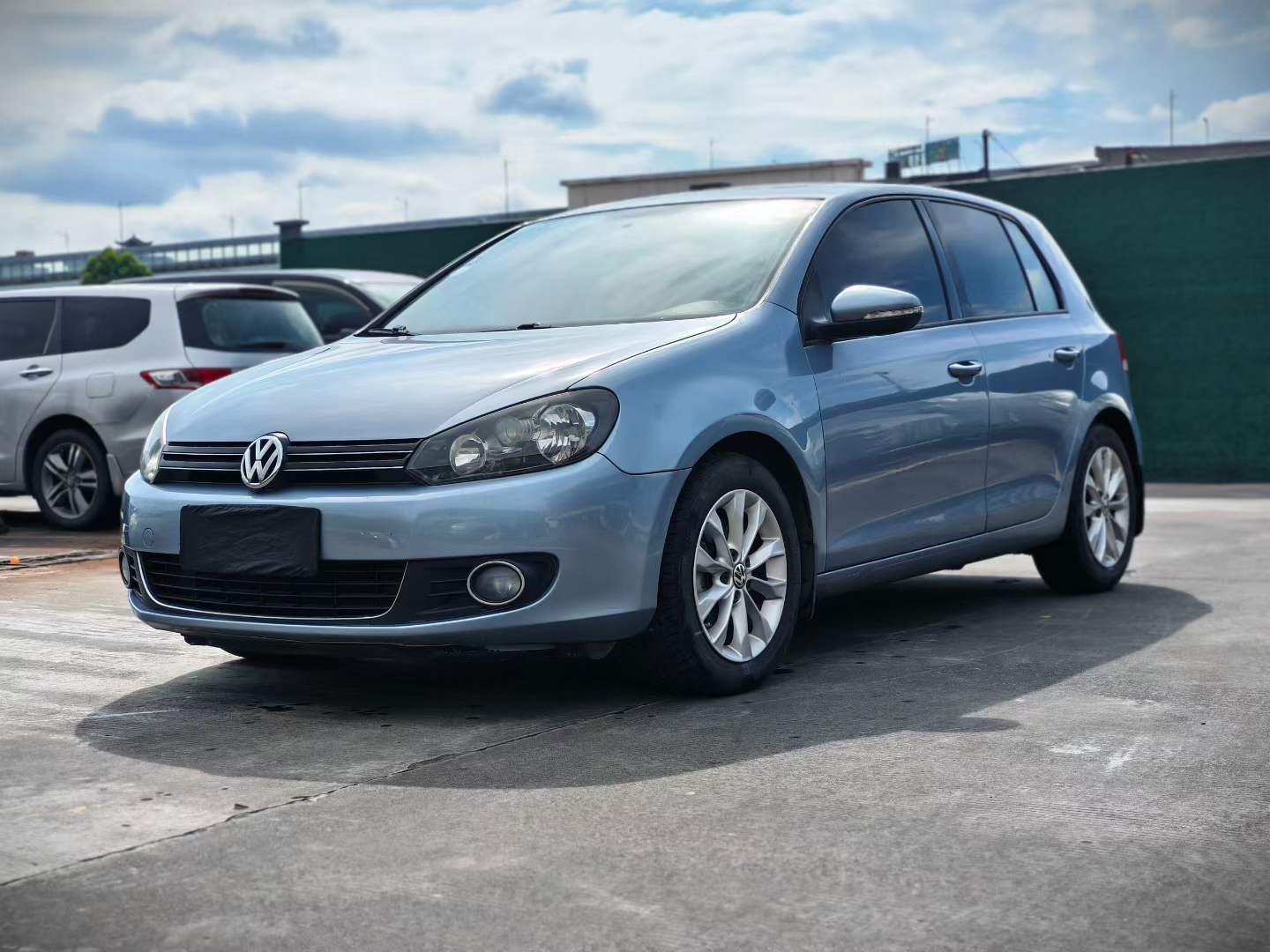 Volkswagen Golf 2012 Volkswagen Golf 2012 car image