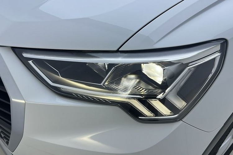 Audi Q3 2021 image de voiture #10