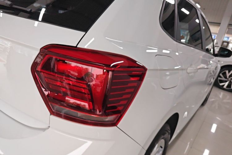 Volkswagen Polo 2024 car image #8