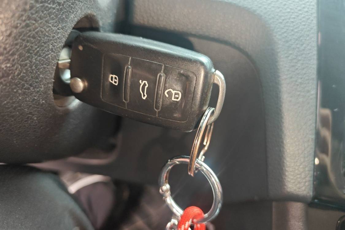 Volkswagen Santana 2015 car image #28