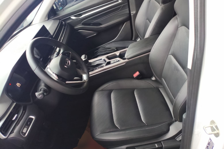 GEELY Emgrand 2023 car image #15