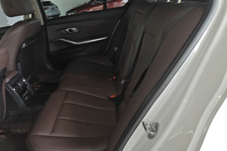 BMW 3 Series 2021 #17 BMW 3 Series 2021 immagine di auto #17