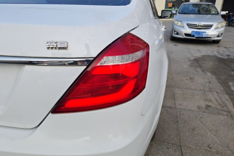GEELY Emgrand 2017 #8 GEELY Emgrand 2017 car image #8