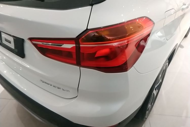 BMW X1 New Energy 2018 car image #8