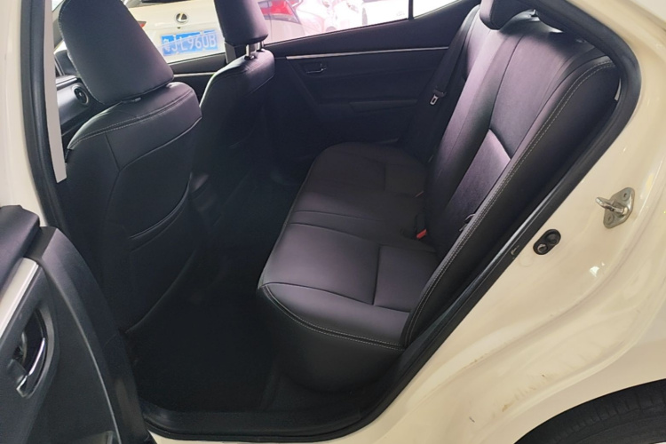 Toyota Corolla 2017 #17 Toyota Corolla 2017 car image #17