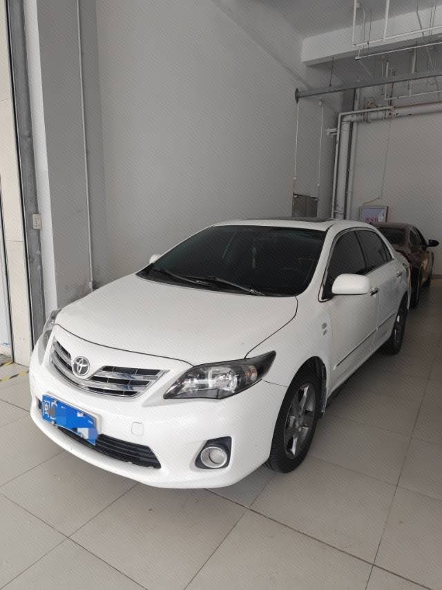 Toyota Corolla 2013 Toyota Corolla 2013 صورة سيارة