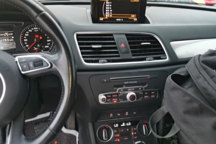 Audi Q3 2017 #13 Audi Q3 2017 car image #13