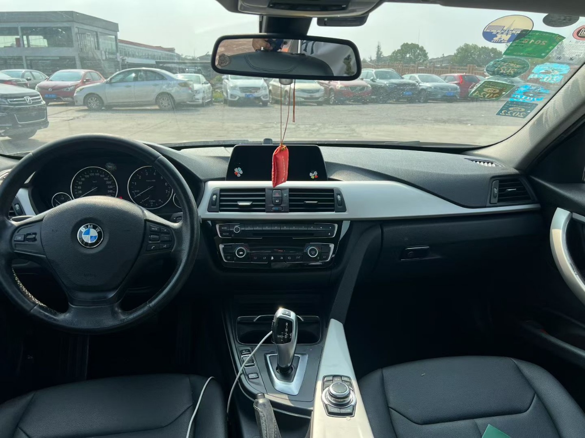 BMW 3 Series 2016 #7 BMW 3 Series 2016 imagem de carro #7