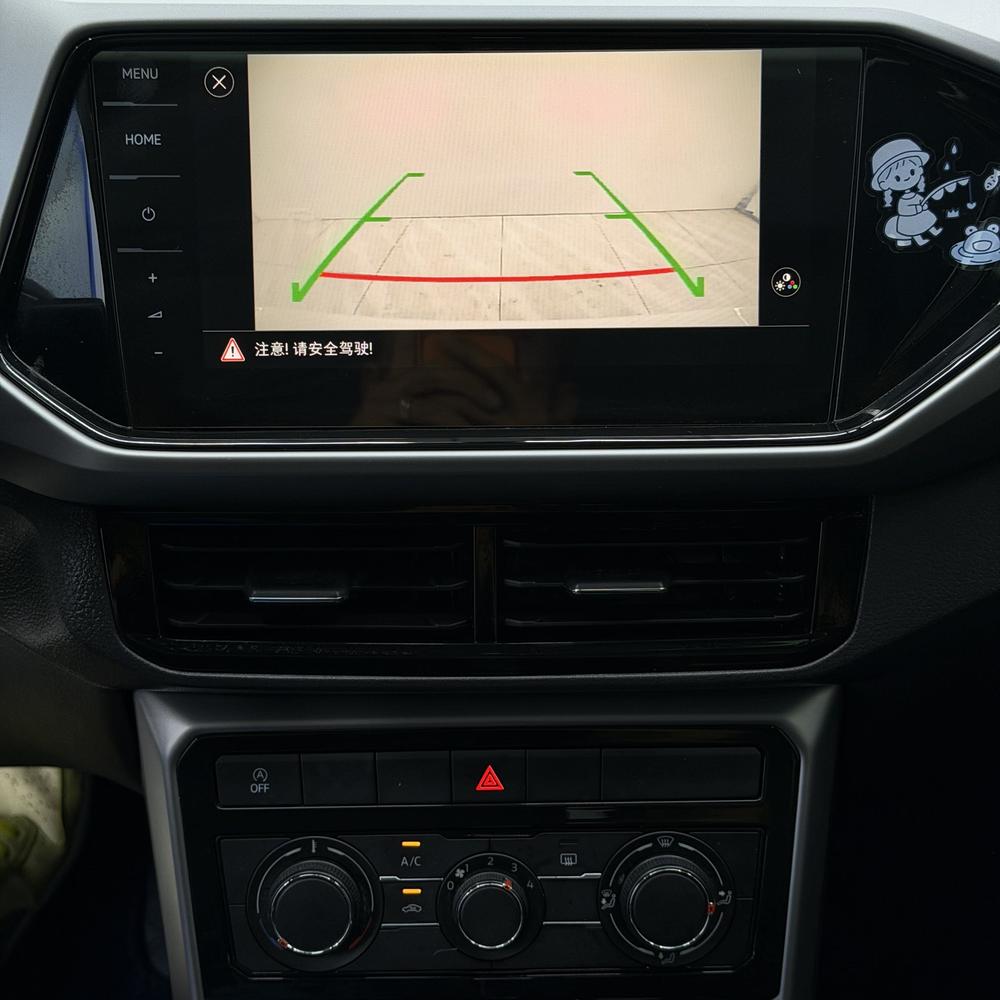 Volkswagen T-Cross 2022 car image #12