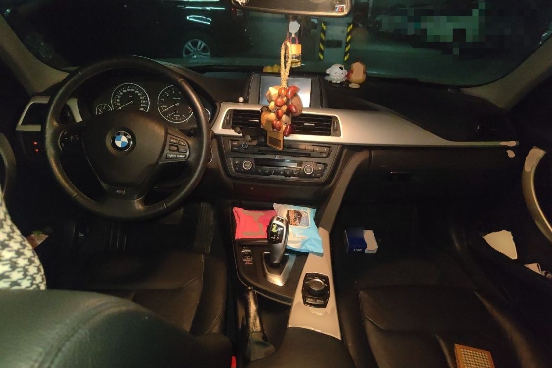 BMW 3 Series 2014 صورة سيارة #21