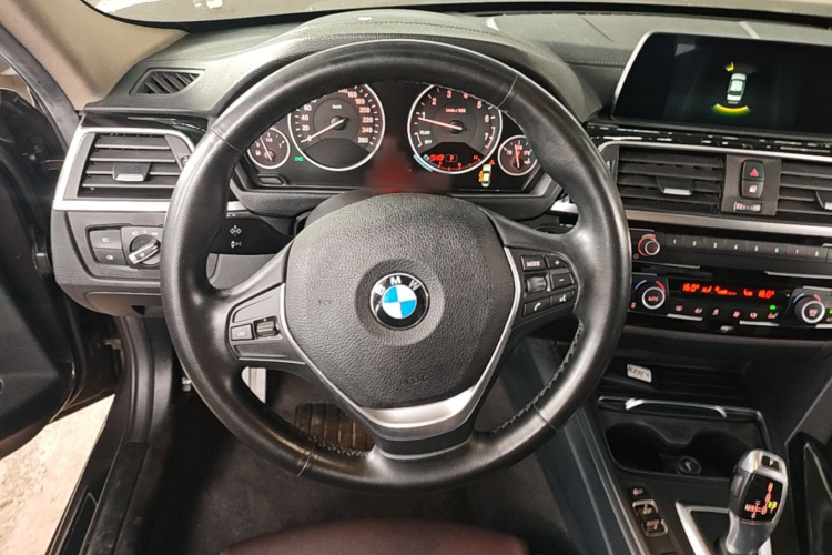 BMW 3 Series 2018 #11 BMW 3 Series 2018 car image #11