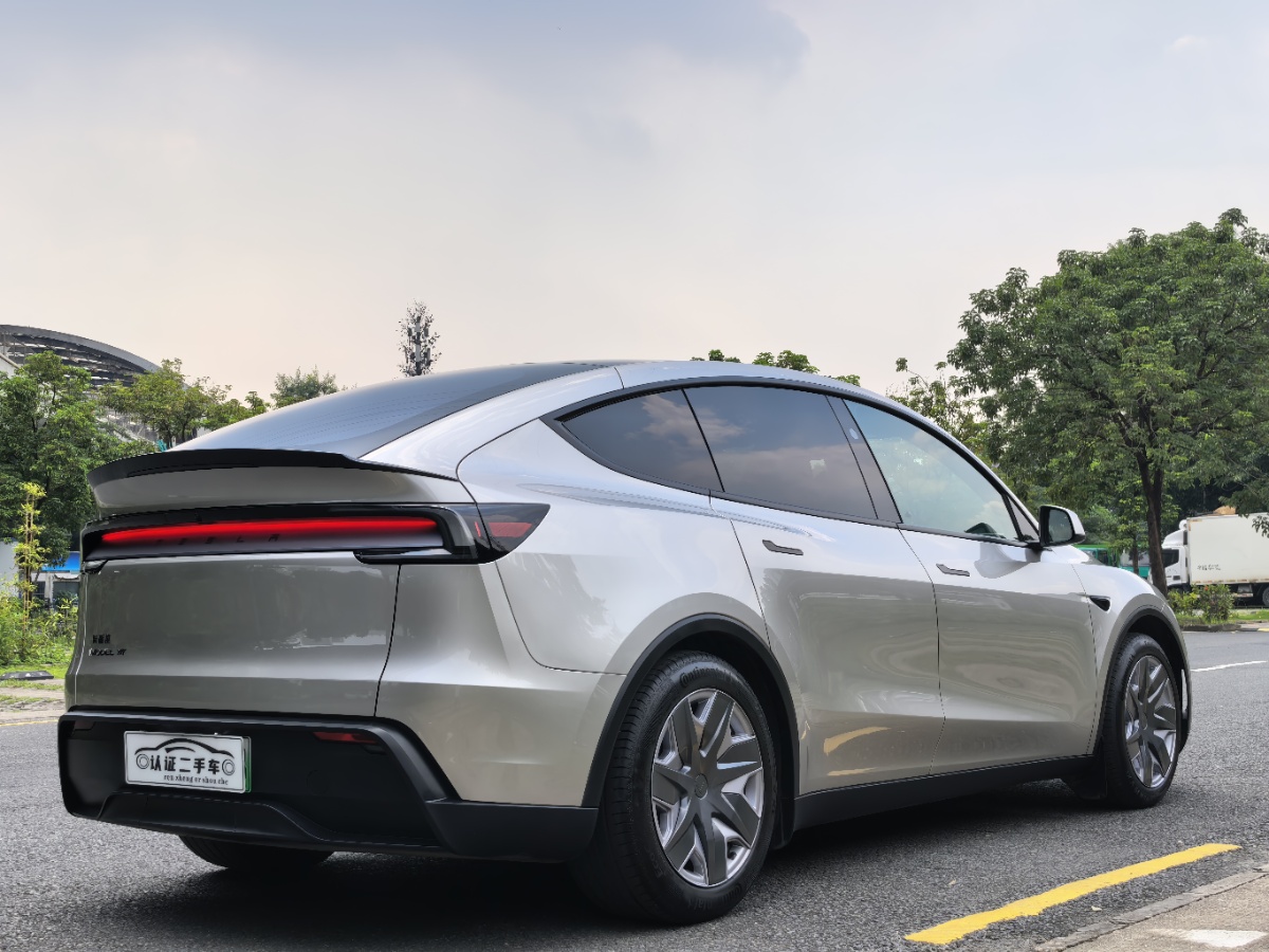 Tesla Model Y L 2025 #12 Tesla Model Y L 2025 immagine di auto #12
