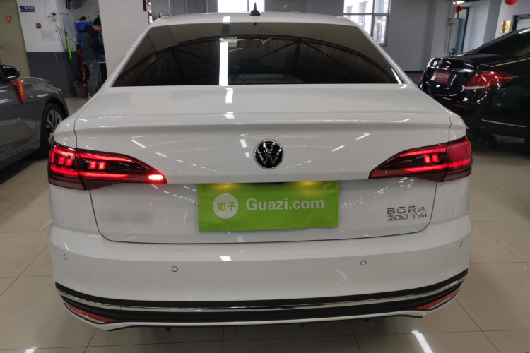Volkswagen Bora 2025 car image #4