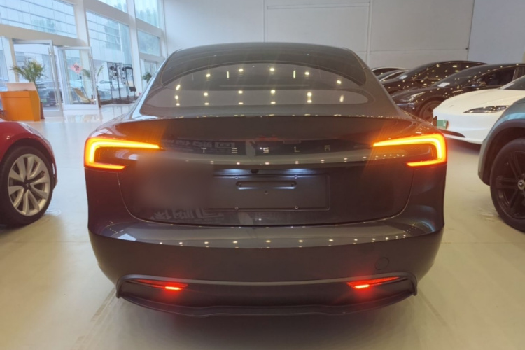 Tesla Model 3 2024 #6 Tesla Model 3 2024 car image #6