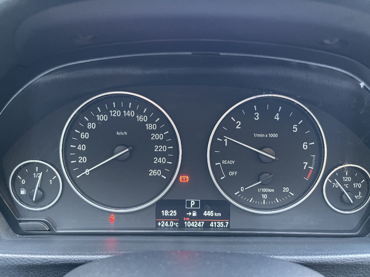 BMW 3 Series 2017 #9 BMW 3 Series 2017 car image #9