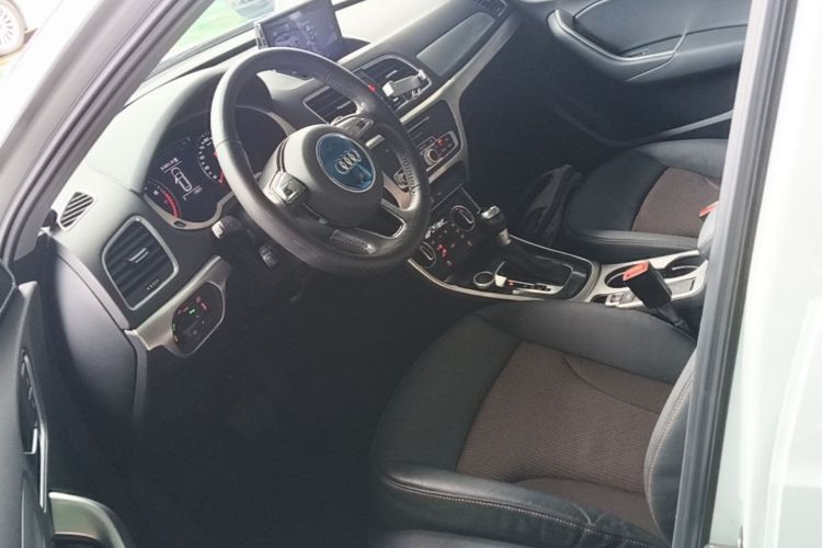 Audi Q3 2016 #15 Audi Q3 2016 car image #15