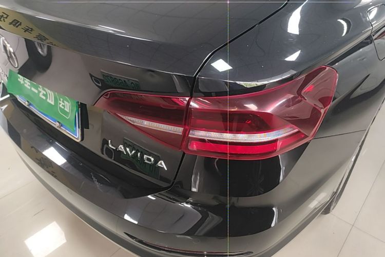 Volkswagen Lavida 2021 car image #8