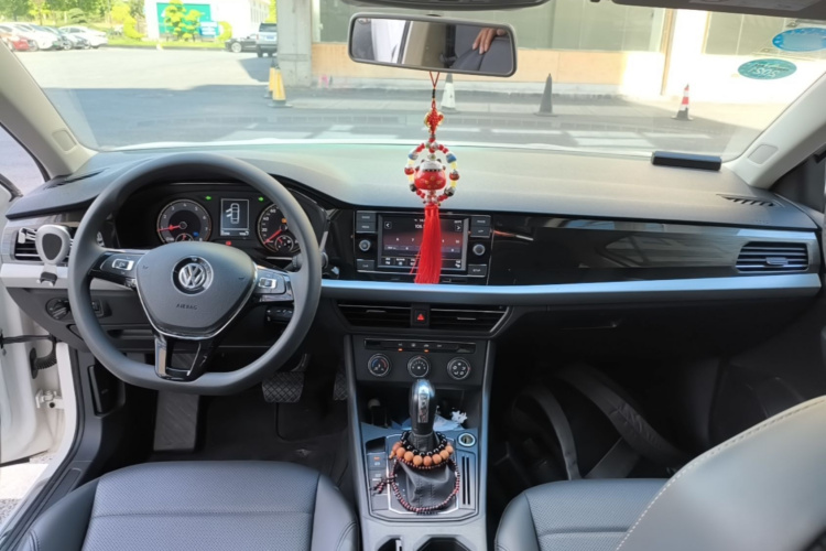 Volkswagen Lavida 2019 #11 Volkswagen Lavida 2019 car image #11