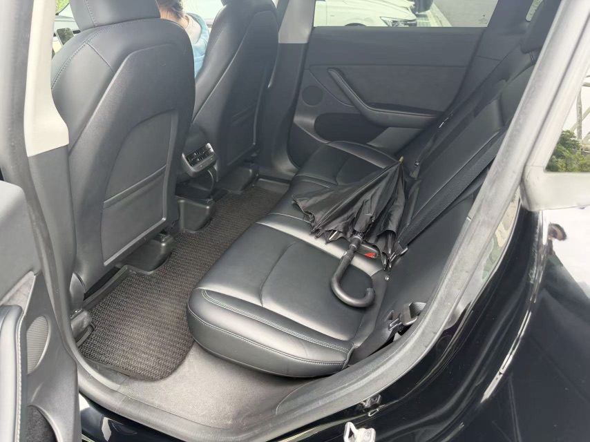 Tesla Model Y 2022 car image #4