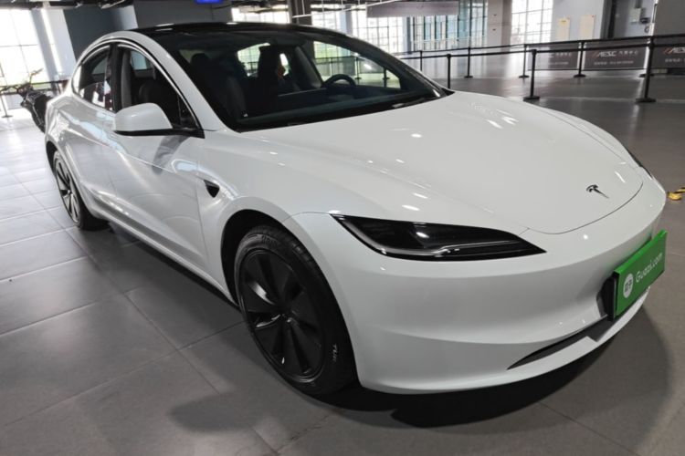 Tesla Model 3 2025 #4 Tesla Model 3 2025 car image #4