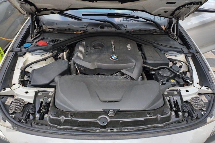 BMW 3 Series GT 2018 #22 BMW 3 Series GT 2018 immagine di auto #22