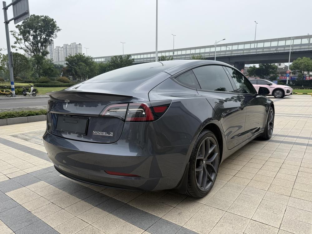 Tesla Model 3 2021 car image #7