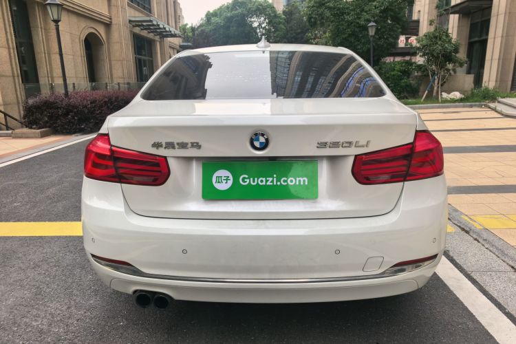 BMW 3 Series 2017 #4 BMW 3 Series 2017 car image #4
