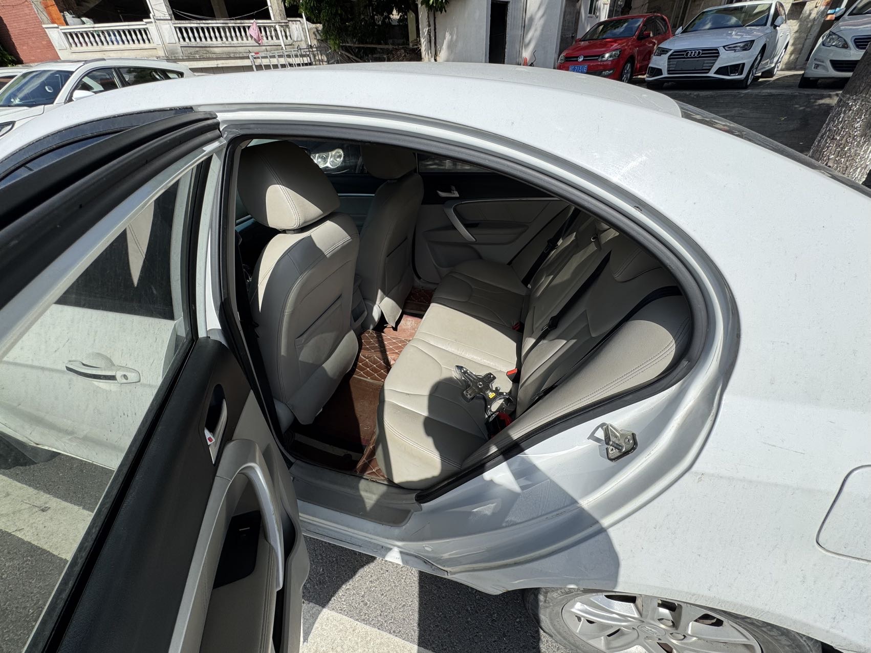 GEELY Emgrand 2016 #7 GEELY Emgrand 2016 car image #7