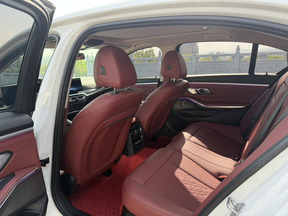 BMW 3 Series 2023 car image #13